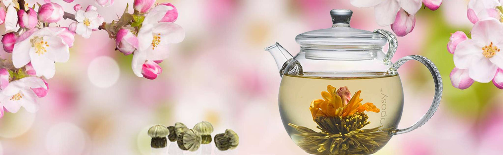 A Teaposy heart of love tea blossoms in the daydream glass teapot